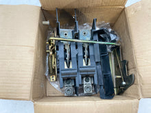 Load image into Gallery viewer, Siemens MCS620R Disconnect Switch (For Parts)