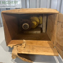 Load image into Gallery viewer, Ingersoll Rand SS100P03R29-03 Air Starter, Right Hand (Open Box)