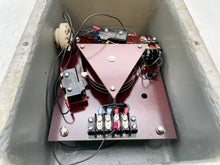 Load image into Gallery viewer, Kahlenberg M-411 Type 2-2283 Fog Signal Timer, Size 24VDC (Used)