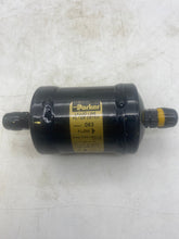 Load image into Gallery viewer, Parker (1) 082 (2) 083 (1) LLD-083 Liquid Line Filter-Drier, *Lot of (4)* (Open Box)