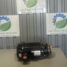 Load image into Gallery viewer, AMT 4251-94 15HP High Flow Centrifugal Pump w/o Pump Casing (Open Box)