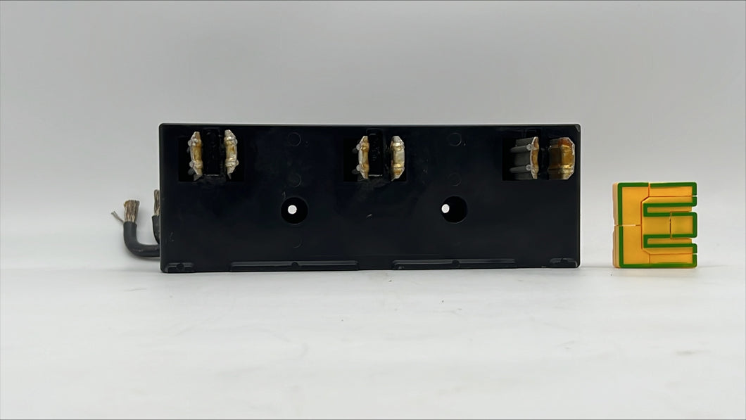 Allen-Bradley Stab Assembly for MCC Bucket, 6-Wire, 6 AWG (Used)