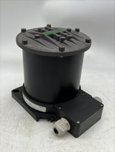 Load image into Gallery viewer, Aqua Signal 3663105000 Series 65 Green Starboard LED Masthead Light (Works-For Parts)
