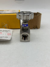Load image into Gallery viewer, Parker HNVS8FFLHW Needle Valve w/ Lockable Handwheel (New)