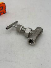 Load image into Gallery viewer, Parker 8F-U12LR-T-SS-ST Union Bonnet Valve (No Box)