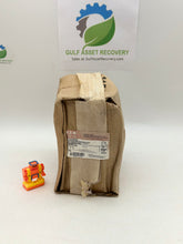 Load image into Gallery viewer, Eaton Crouse-Hinds GUAX59-SA Conduit Outlet Box w/ Cover, 1-1/2&quot; (New)