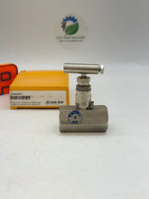 Load image into Gallery viewer, Parker V-508S6P Needle Valve Assembly, 1/2&quot; FNPT x 1/2&quot; FNPT (New)