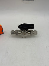 Load image into Gallery viewer, Parker 6A-HB4XK-SSP High Pressure Ball Valve, 3/8&quot;, 3-Way (No Box)