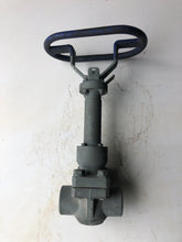 Load image into Gallery viewer, LVF 3/4&quot; 800 Iron Gate Valve (Used)