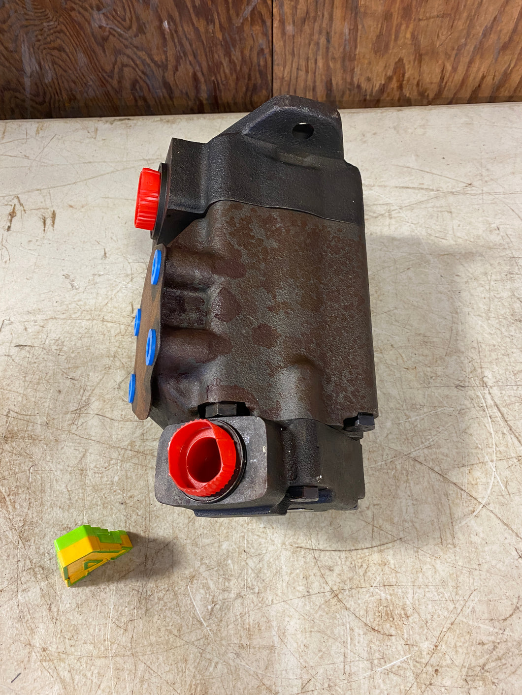 Benchmark 2520V012C14 Hydraulic Pump (No Box)