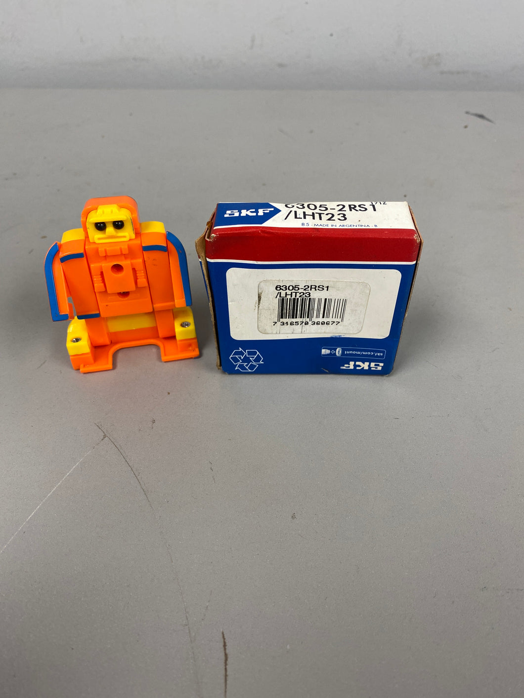 SKF 6305-2RS1 Bearing (New)