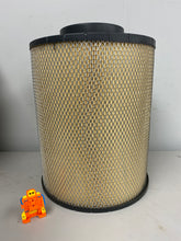 Load image into Gallery viewer, Fleetguard AH19042 Air Filter (New)