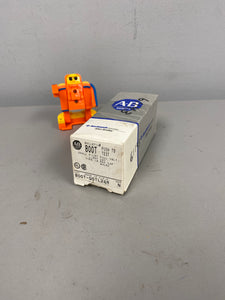 Allen-Bradley 800T-QSTL24R Series N Red Illuminated Push Button (New)