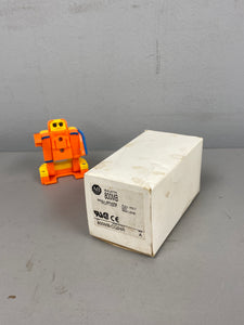 Allen-Bradley 800MB-CQ24R Series A 22.5 mm Square Pushbutton, Red Lens (New)