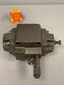 Vickers RCG Pressure Control Valve, Missing ID Tag (Used)
