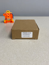 Load image into Gallery viewer, Grainger Approved 25-500FG02L Pressure Gauge, 0-100 PSI/BAR (Open Box)