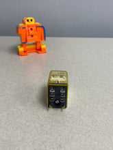 Load image into Gallery viewer, IDEC RH2B-U DC 24V General Purpose Relay 24 VDC 10 Amp *Lot of (15)* (Used)