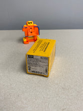 Load image into Gallery viewer, Hubbell HBL5866VY Straight Blade Plug Polarized, Yellow Nylon, 15A, 125V (New)