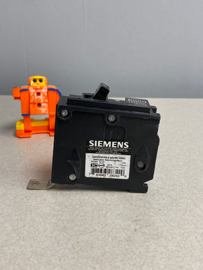 Siemens B120 20A 120/240 VAC 1 Pole Circuit Breaker *Lot of (18) Breakers* (Used)
