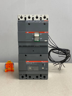 ABB SACE S3 S3H-RC211/3 Circuit Breaker, Aux. 3A, 400VAC, AA00169339 (Used)