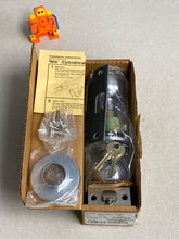Load image into Gallery viewer, Yale CA5307 Satin Lockset 5T666 (Open Box)