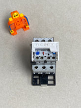 Load image into Gallery viewer, Allen Bradley 592-B1ET Series A Thermal Overload Relay NEMA B600 1.6-5.0 Amp (Used)
