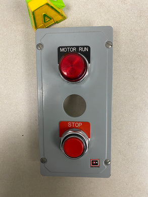 Cutler-Hammer 10250T3593 Series R4 Control Station-No Start Btn-Sm Crack Stop Btn (Open Box)
