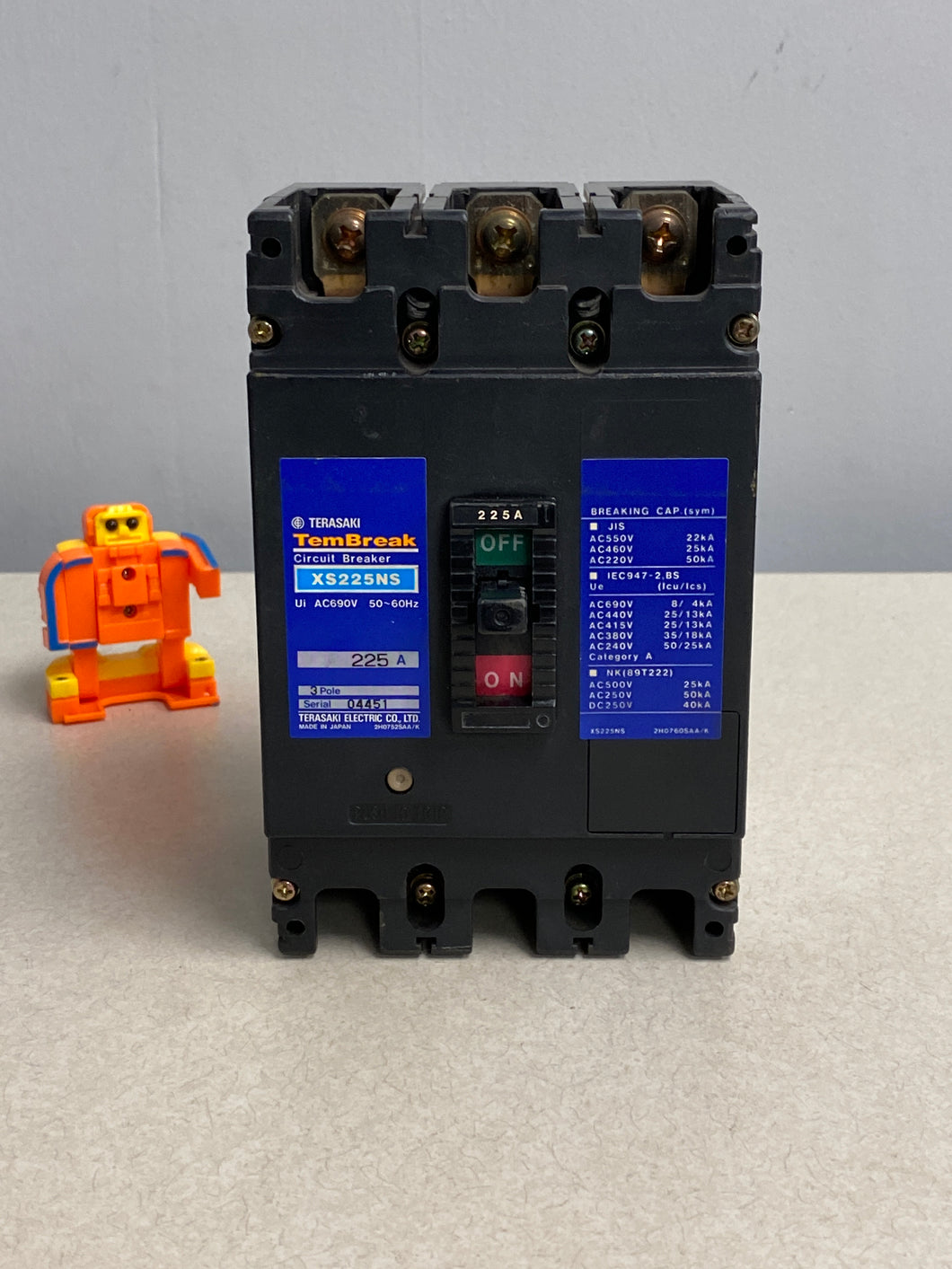 Terasaki XS225NS 225 Amp TemBreak Circuit Breaker (Used)