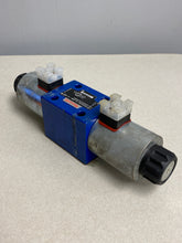 Load image into Gallery viewer, Rexroth Directional Valve R900591664, 4WE10D33/OFCG24NK4 (No Box)