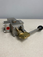 Load image into Gallery viewer, Cameron 309088-08 REV 5 Panel Valve, 1/4&quot; (No Box)