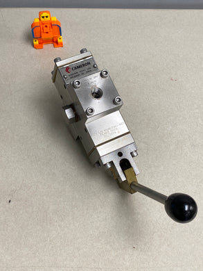 Cameron 309088-13 REV 09 Panel Valve, 1/4