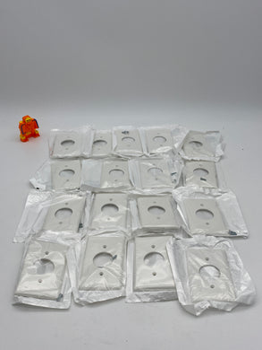 Leviton 80704-W Single Receptacle Wall Plate Cover, White *Lot of (17)* (New)
