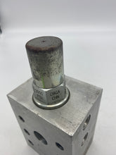 Load image into Gallery viewer, Sun Hydraulics WDJ Direct Mount Manifold with CBGA Counter Balance Valve (Open Box)