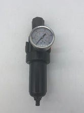 Load image into Gallery viewer, Air Line Regulator, 3/4&quot; with 200 PSI Gauge (No Box)