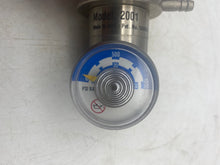 Load image into Gallery viewer, Honeywell TS10012 TS Tanksystem Hermetic Oxy w/ Flow, Calibration Gas Regulator (Used)