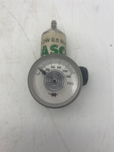 Load image into Gallery viewer, Honeywell TS10012 TS Tanksystem Hermetic Oxy w/ Flow, Calibration Gas Regulator (Used)