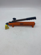 Load image into Gallery viewer, SKF Maintenance Product 729124 Hand Pump (Used)