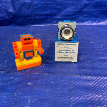 Load image into Gallery viewer, IDEC ASLW39920-A-24V Selector Switch, Illuminated, *No Knob, Bulb* (Open Box)