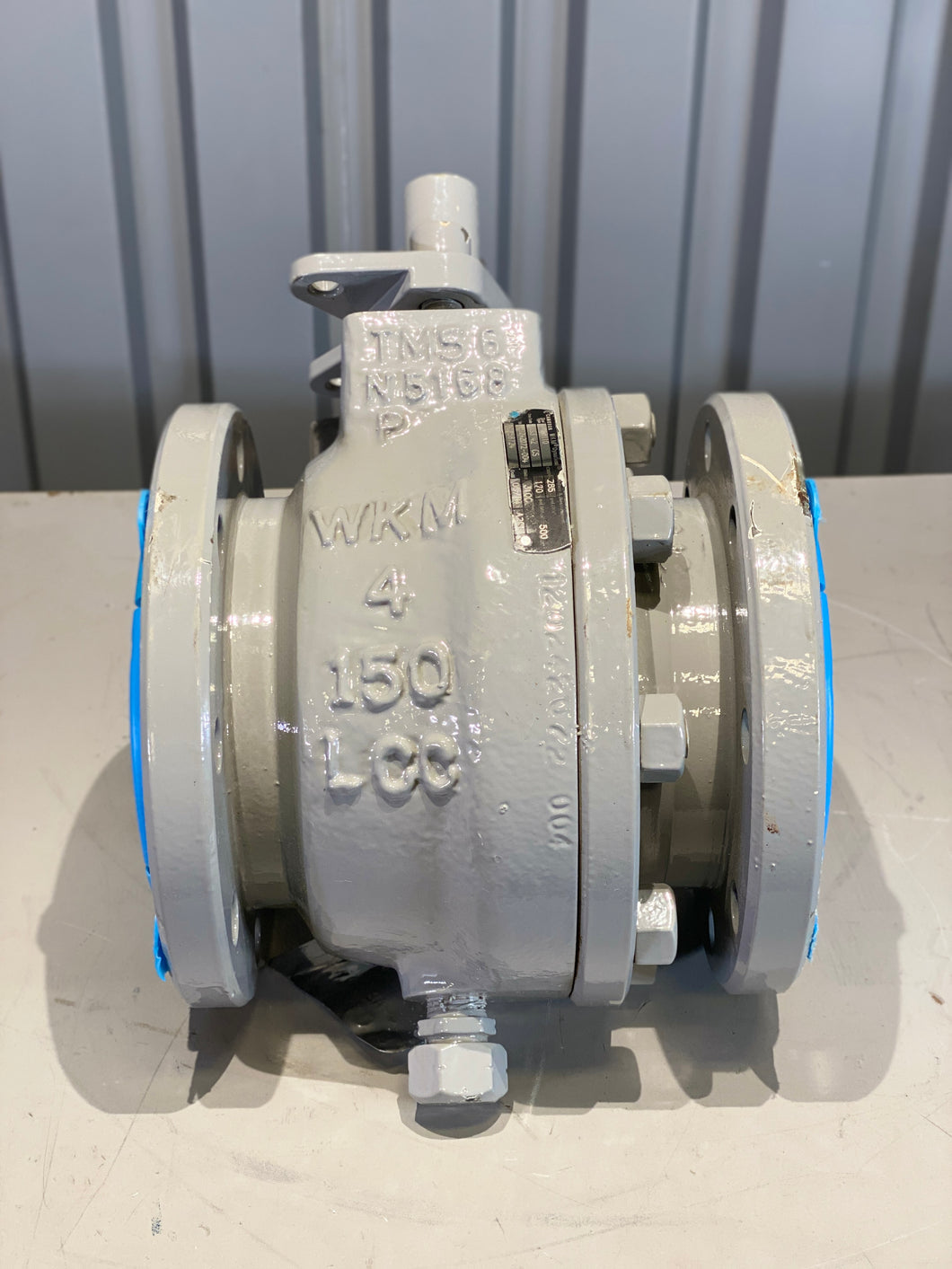Cameron 4F-B110 WKM Dynaseal Ball Valve, 4