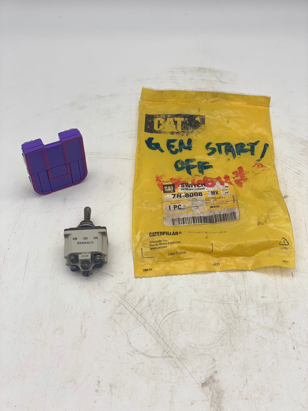 Caterpillar 7N-8008 Toggle Switch (Used)