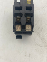 Load image into Gallery viewer, Square D Q0B62 2-Pole Circuit Breaker, 15 Amp *Lot of (5)* (Used)