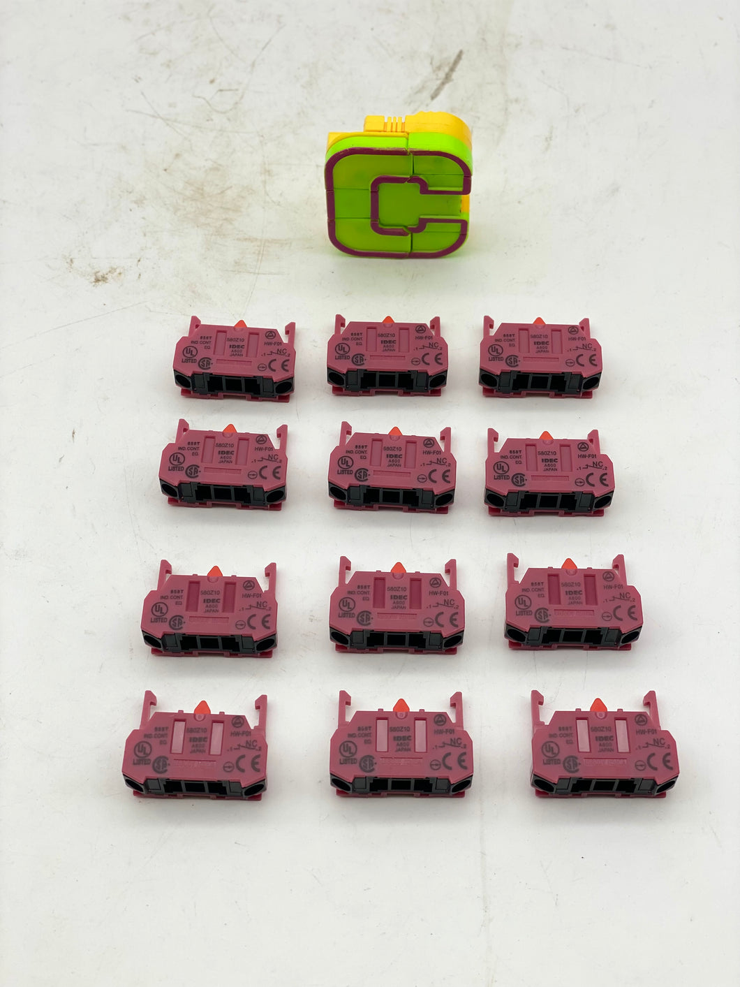 IDEC Tristar 580Z10 Contact Block *Lot of (12)* (No Box)