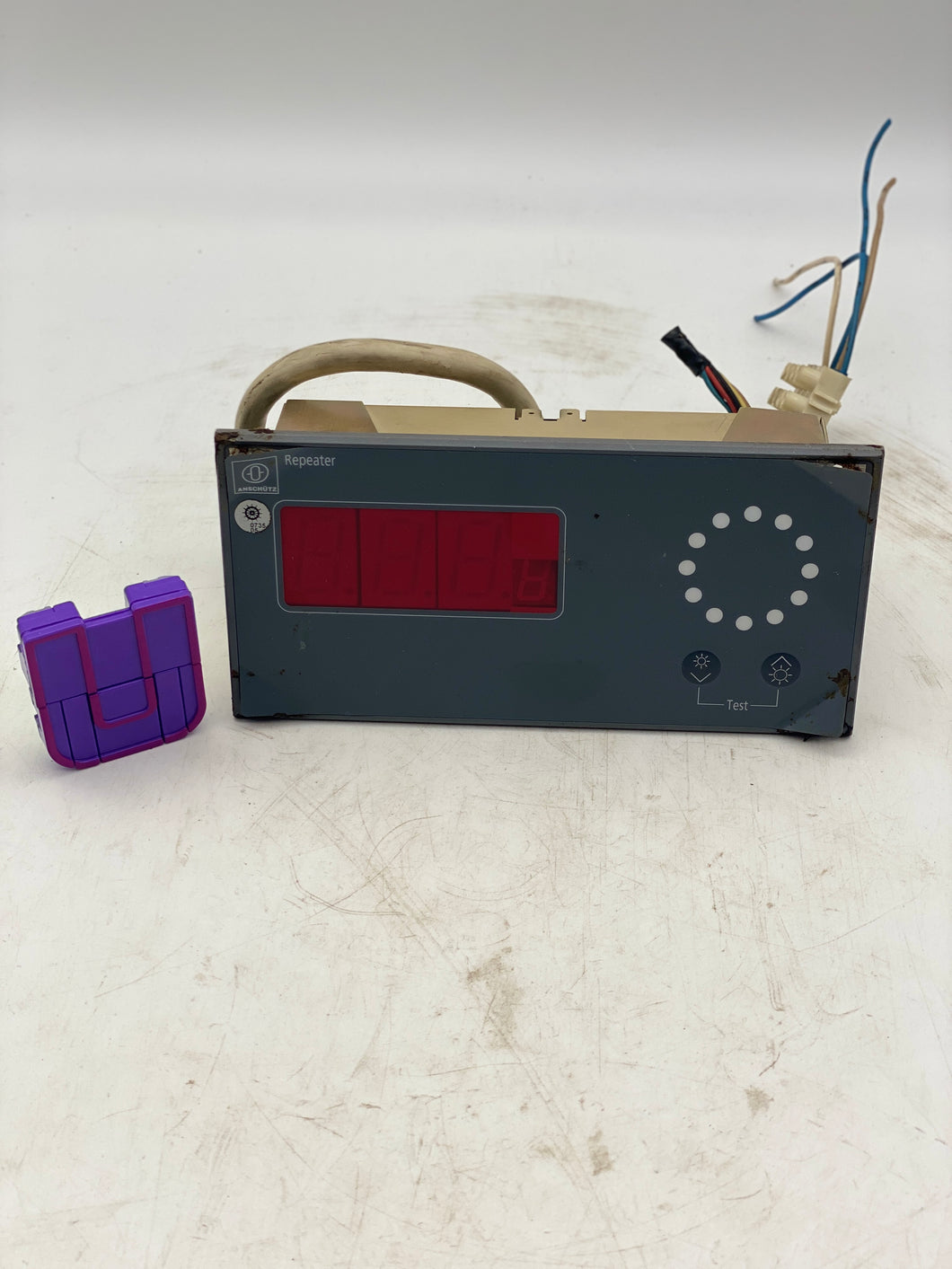 Raytheon Anschutz 133-811.NG010 E01 Digital Repeater (Used)