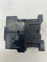 Load image into Gallery viewer, Hyundai HOK O1W 10, General Purpose, Electric Discharge Lamp *Lot of (2)* (Used)