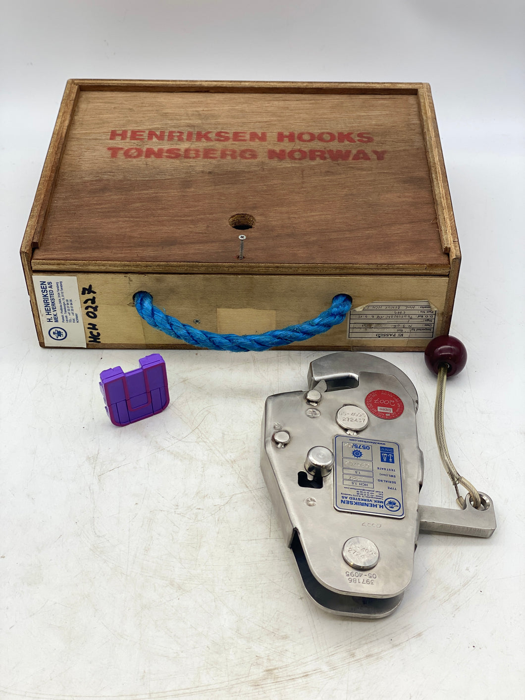 Henriksen HCH-1.5 Crane Hook, 1.5 Ton (Open Box)