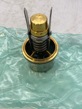 Load image into Gallery viewer, MAK (Caterpillar) 193-098-458 Thermostat / Regulator (New)