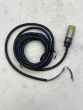 Load image into Gallery viewer, Autonics PRT18-8DO Proximity Sensor (New)