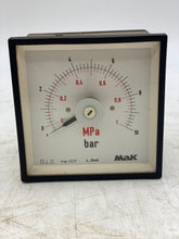 Load image into Gallery viewer, MAK LSP96 0-10 Bar Panel Meter (Used)