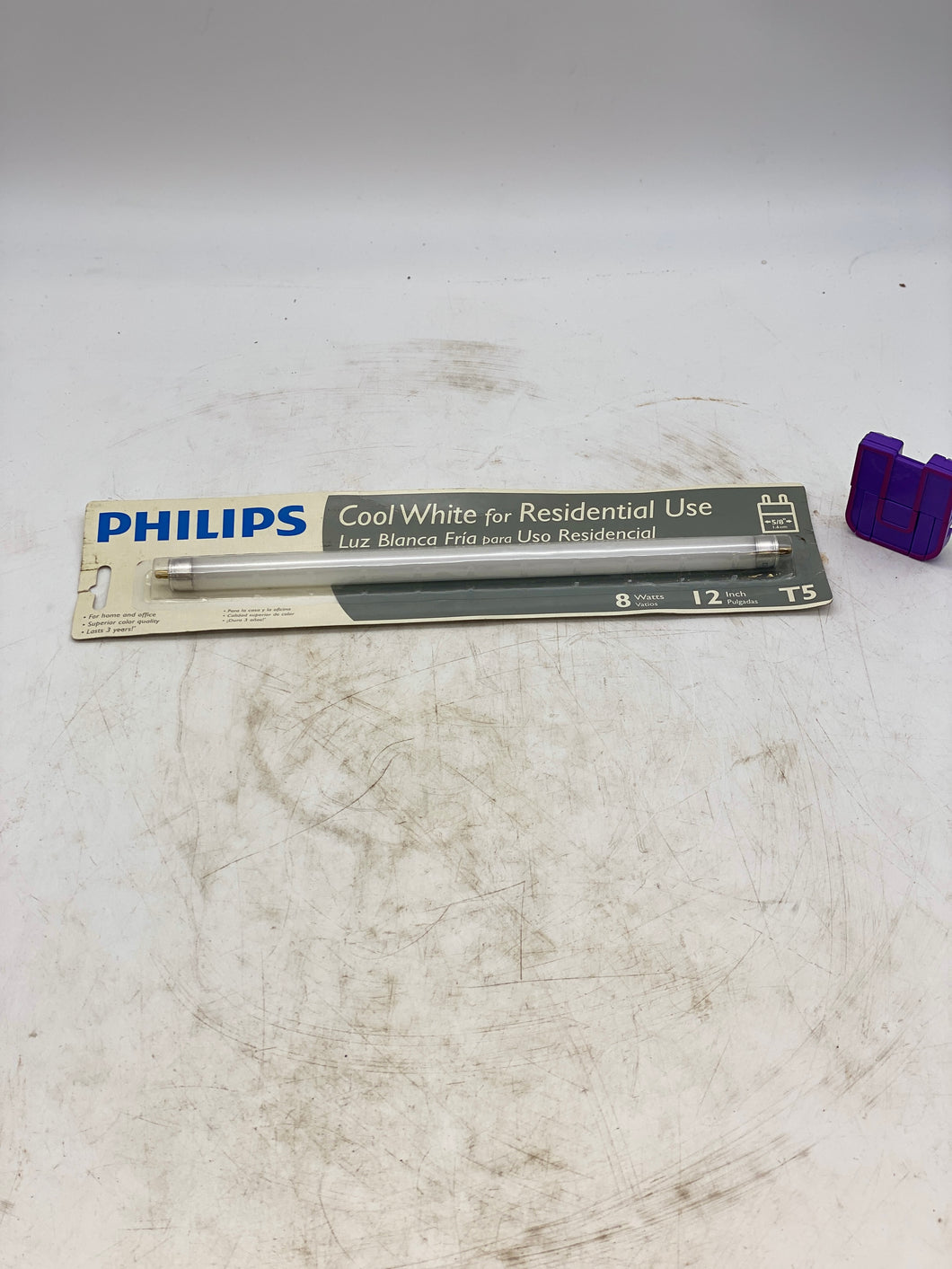 Philips F8T5/CW Plus Cool White Fluorescent Tube Light Bulb, 8W, 12