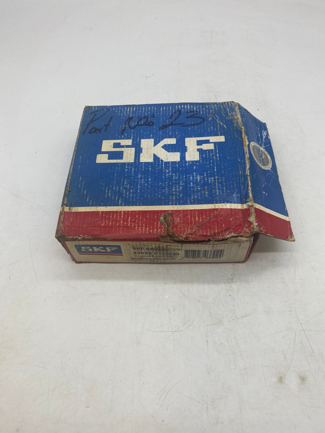 SKF Explorer 23022 CC/W33 Spherical Roller Bearing, 110mm X 170mm X 45mm (Open Box)